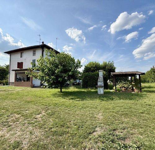 casa indipendente in vendita a Vignola