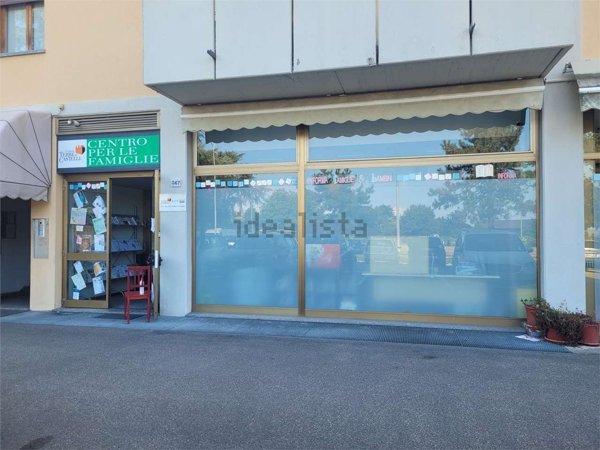 negozio in vendita a Vignola