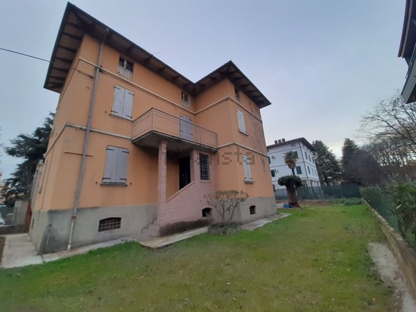 casa indipendente in vendita a Vignola