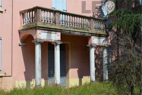 casa indipendente in vendita a Vignola