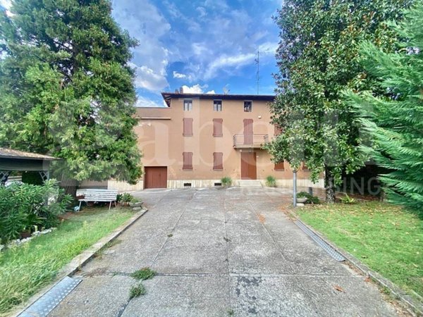 casa indipendente in vendita a Vignola