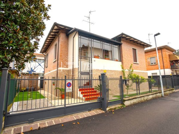 casa indipendente in vendita a Vignola