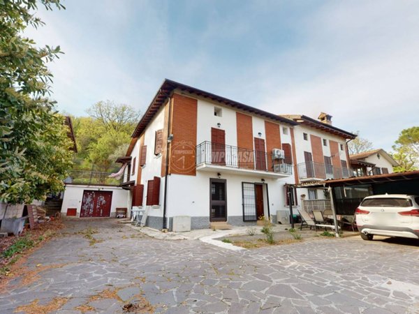 casa indipendente in vendita a Vignola