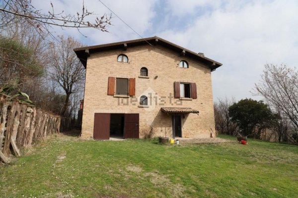 casa indipendente in vendita a Vignola