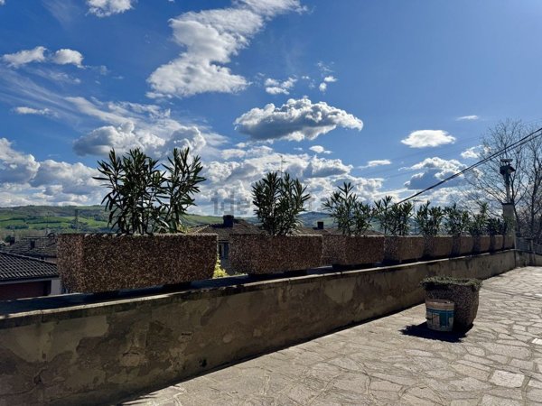 appartamento in vendita a Vignola in zona Pratomaggiore