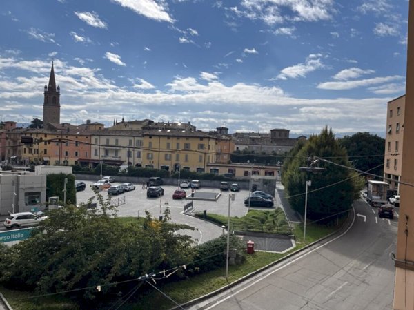 ufficio in vendita a Vignola