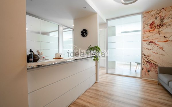 ufficio in vendita a Vignola