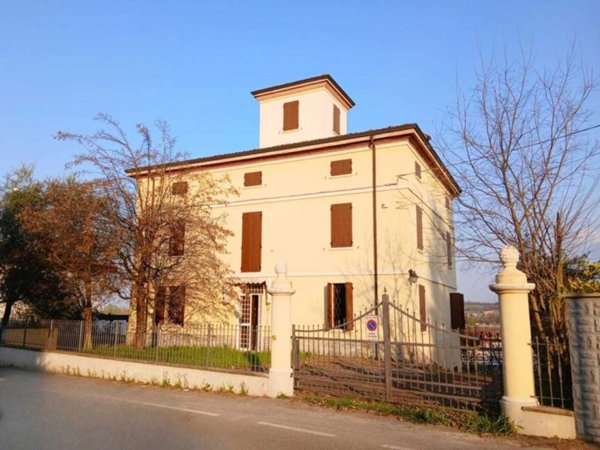 casa indipendente in vendita a Vignola