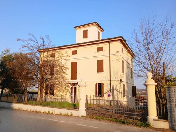 casa indipendente in vendita a Vignola