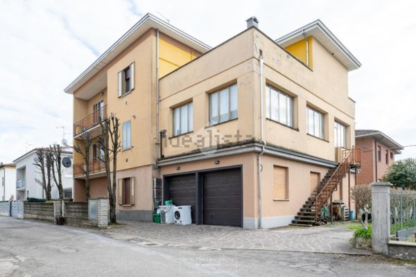 appartamento in vendita a Vignola in zona Bettolino