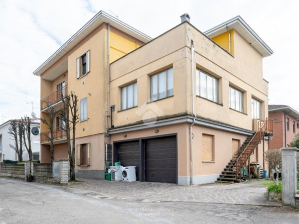 appartamento in vendita a Vignola in zona Bettolino