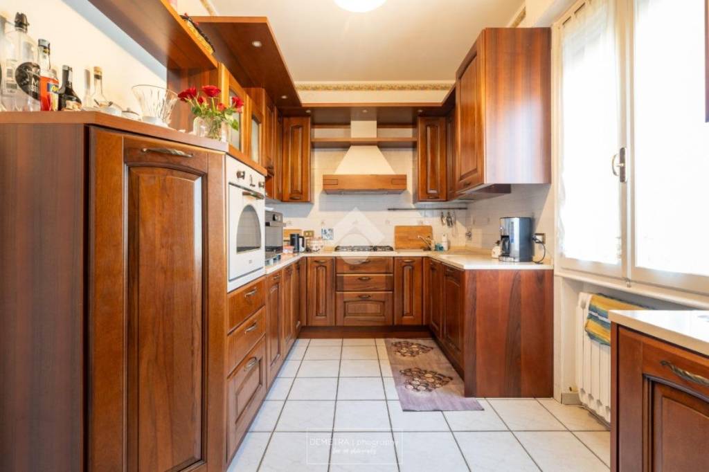 casa indipendente in vendita a Vignola in zona Bettolino
