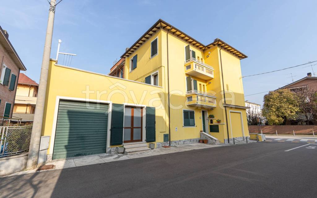 casa indipendente in vendita a Vignola