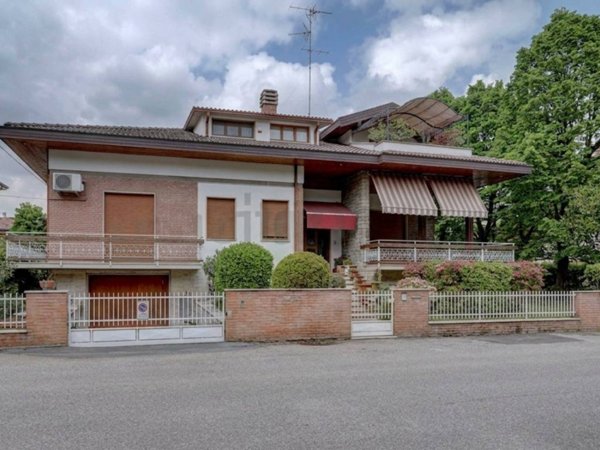 casa indipendente in vendita a Vignola
