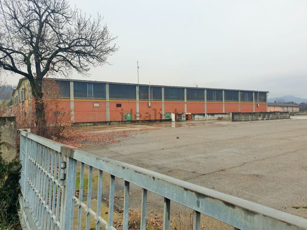 capannone in vendita a Vignola