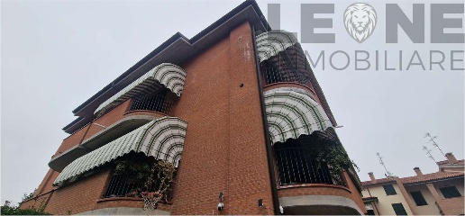 casa indipendente in vendita a Vignola in zona Bettolino