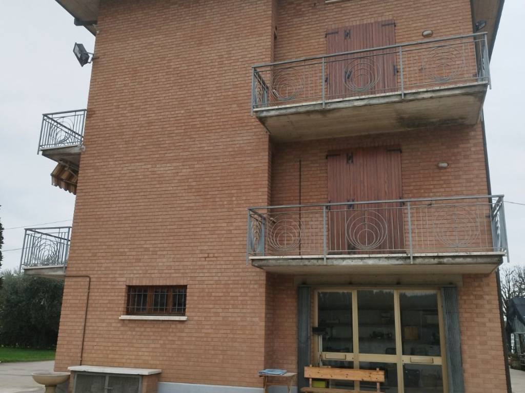 appartamento in vendita a Vignola in zona Bettolino