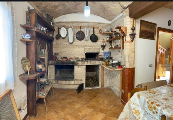 casale in vendita a Vignola