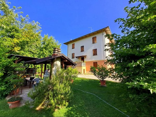 casa indipendente in vendita a Vignola