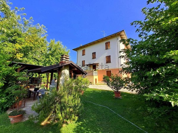 casa indipendente in vendita a Vignola