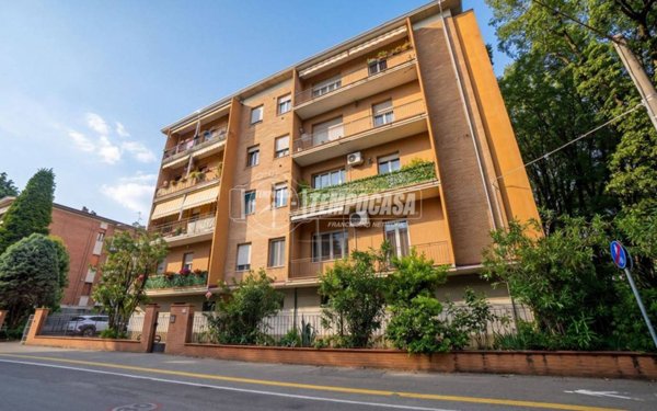 appartamento in vendita a Vignola in zona Pratomaggiore