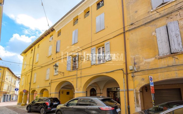 appartamento in vendita a Vignola in zona Pratomaggiore