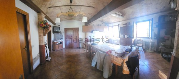 casa indipendente in vendita a Vignola in zona Campiglio