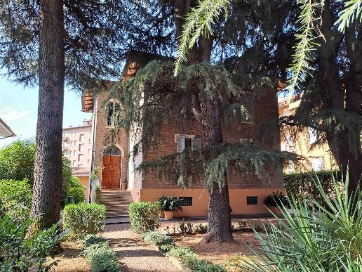 appartamento in vendita a Vignola in zona Pratomaggiore