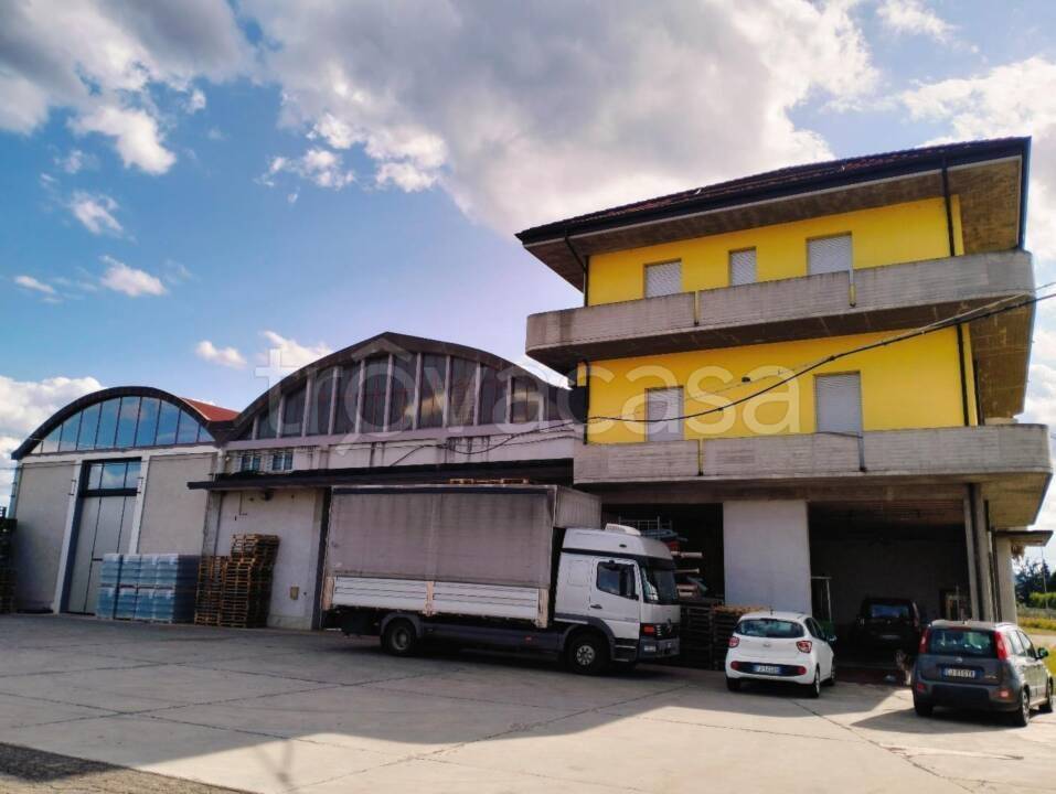 appartamento in vendita a Vignola in zona Bettolino