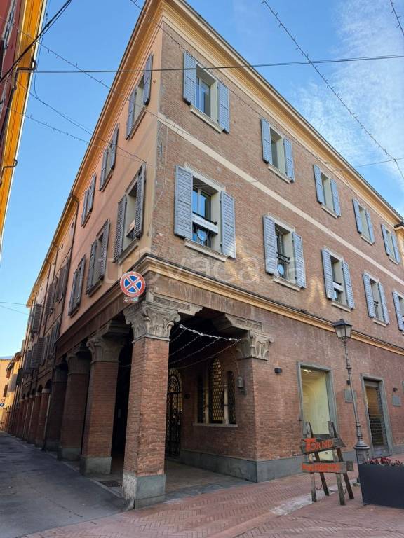 appartamento in vendita a Vignola in zona Pratomaggiore