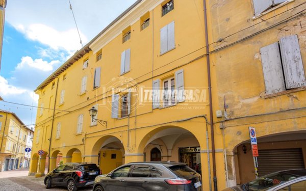appartamento in vendita a Vignola in zona Pratomaggiore