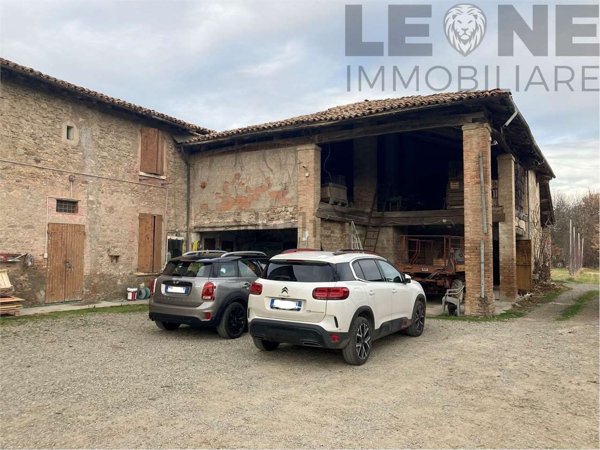 casa indipendente in vendita a Vignola in zona Pratomaggiore