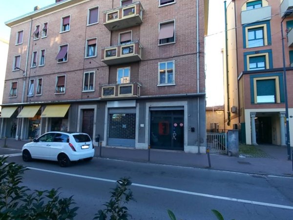 negozio in vendita a Vignola in zona Pratomaggiore