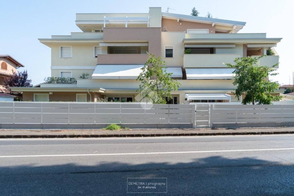 appartamento in vendita a Vignola in zona Pratomaggiore