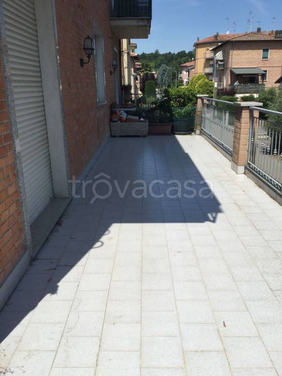 appartamento in vendita a Vignola in zona Pratomaggiore