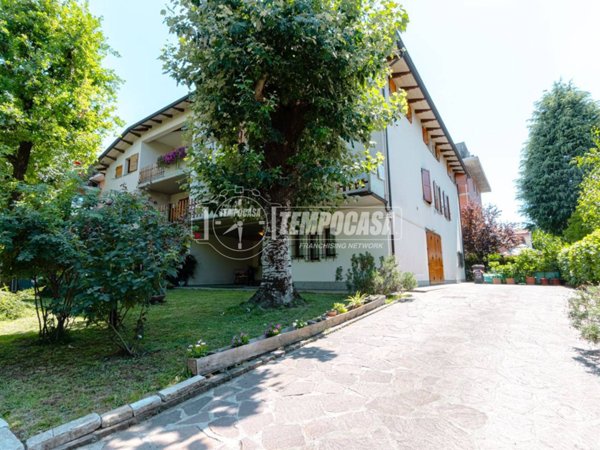 casa indipendente in vendita a Vignola in zona Pratomaggiore