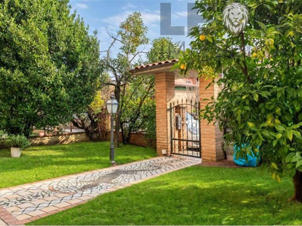 casa indipendente in vendita a Vignola in zona Bettolino