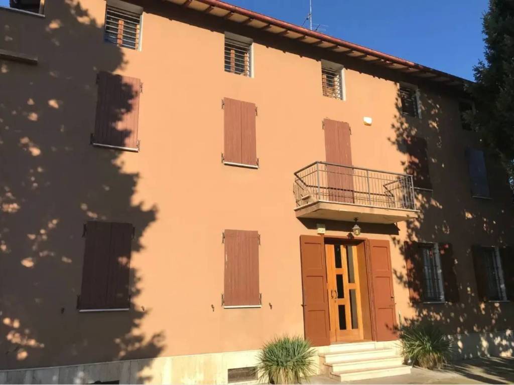 casa indipendente in vendita a Vignola in zona Bettolino