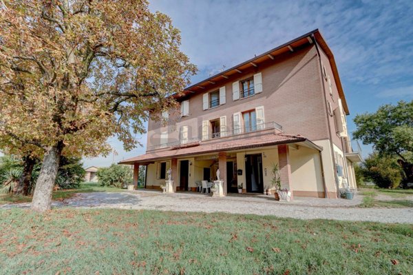 appartamento in vendita a Vignola in zona Bettolino