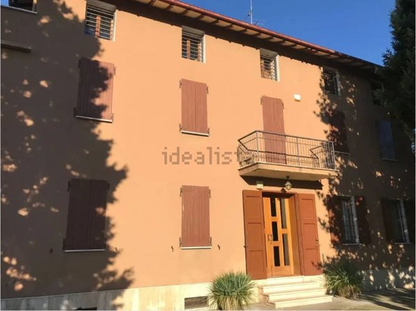 appartamento in vendita a Vignola in zona Pratomaggiore