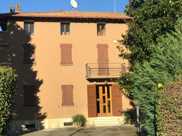casa indipendente in vendita a Vignola in zona Pratomaggiore