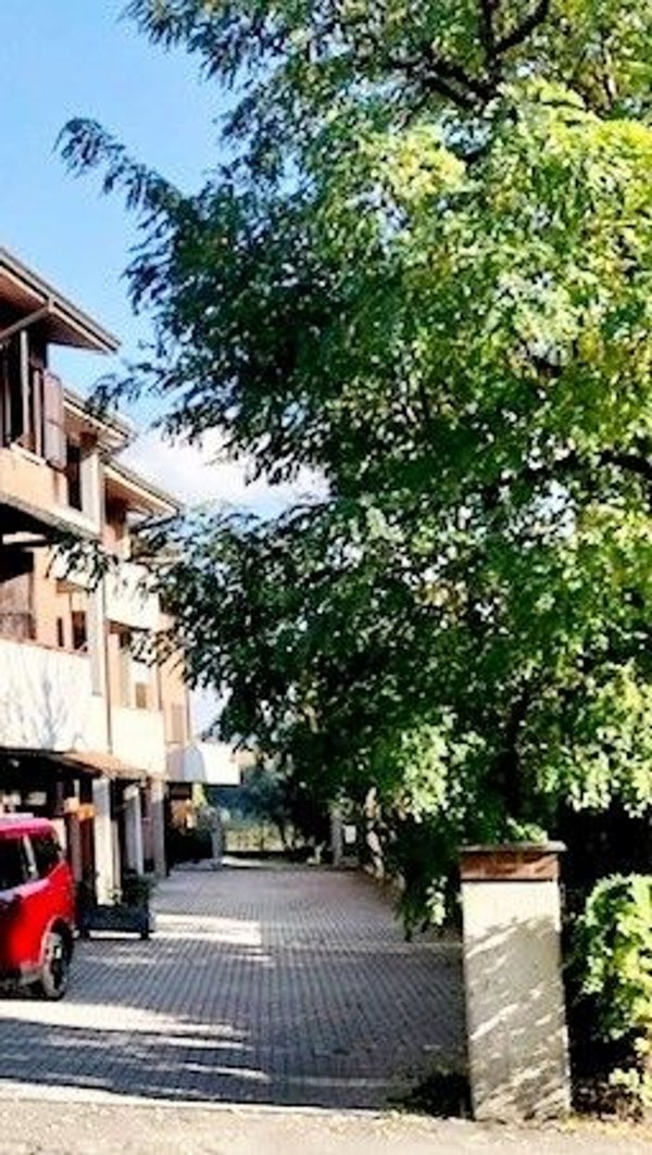 casa indipendente in vendita a Vignola in zona Pratomaggiore