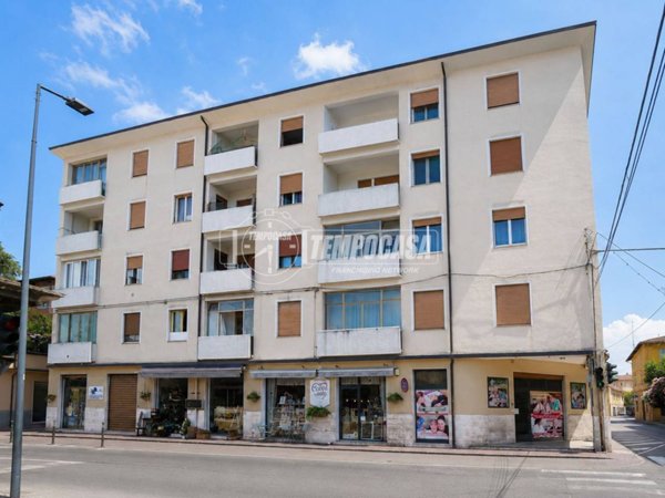 appartamento in vendita a Vignola in zona Pratomaggiore