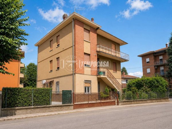 appartamento in vendita a Vignola in zona Pratomaggiore
