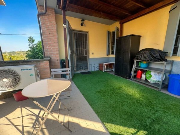 appartamento in vendita a Vignola in zona Bettolino