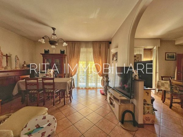 appartamento in vendita a Vignola in zona Pratomaggiore