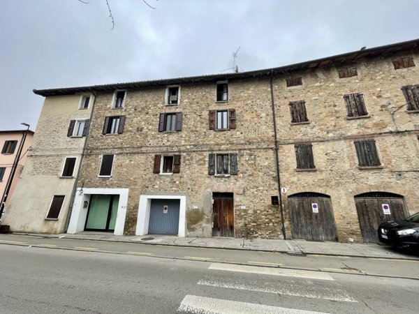 appartamento in vendita a Vignola in zona Pratomaggiore
