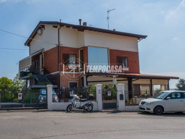 casa indipendente in vendita a Vignola in zona Pratomaggiore