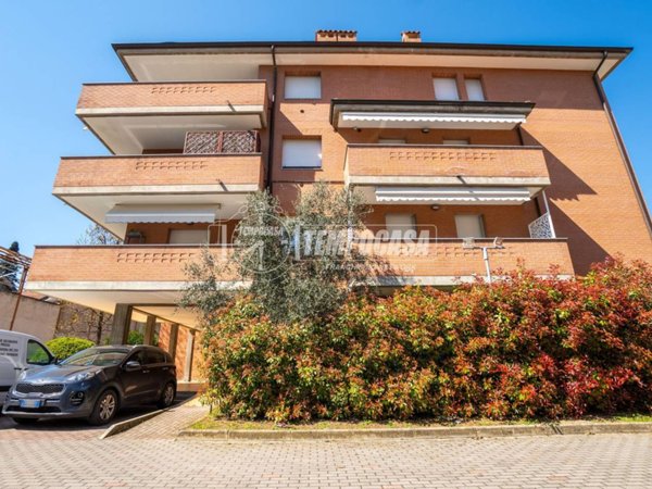 appartamento in vendita a Vignola in zona Pratomaggiore