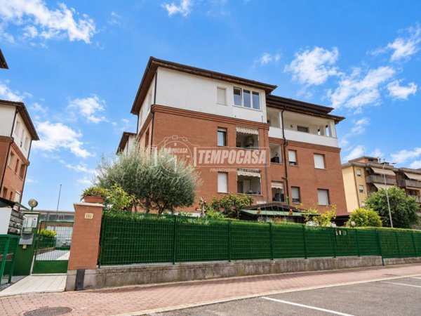 appartamento in vendita a Vignola in zona Pratomaggiore